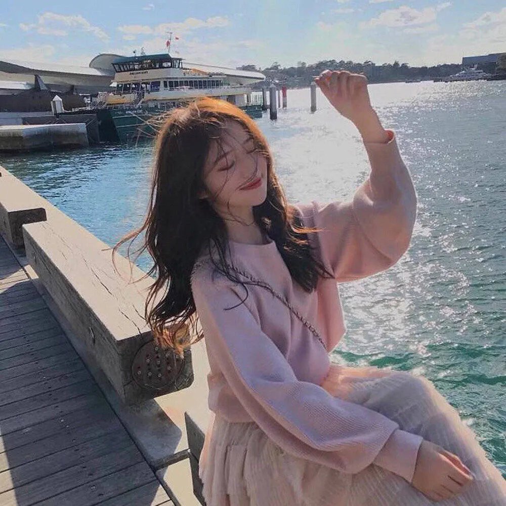 流水迢迢